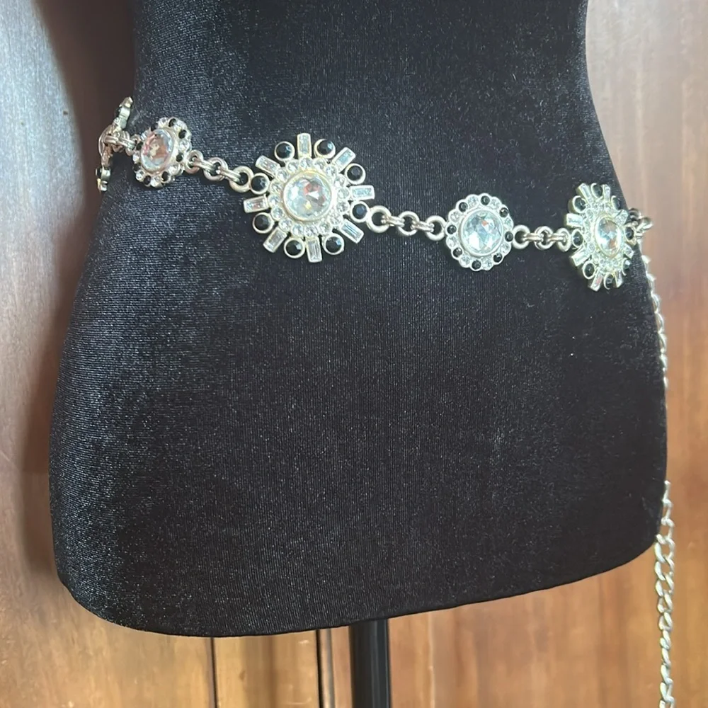 Stunning Silver Rhinestone Faux Onyx Chain Belt
